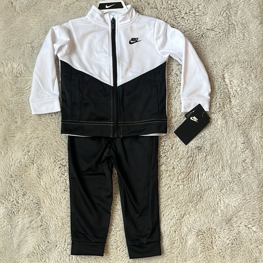 Nike White and Black Matching Set with Sporty Design
